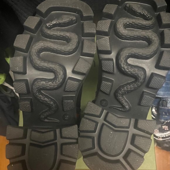 Gucci Black Ankle Boots with Interlocking G - Picture 8 of 9